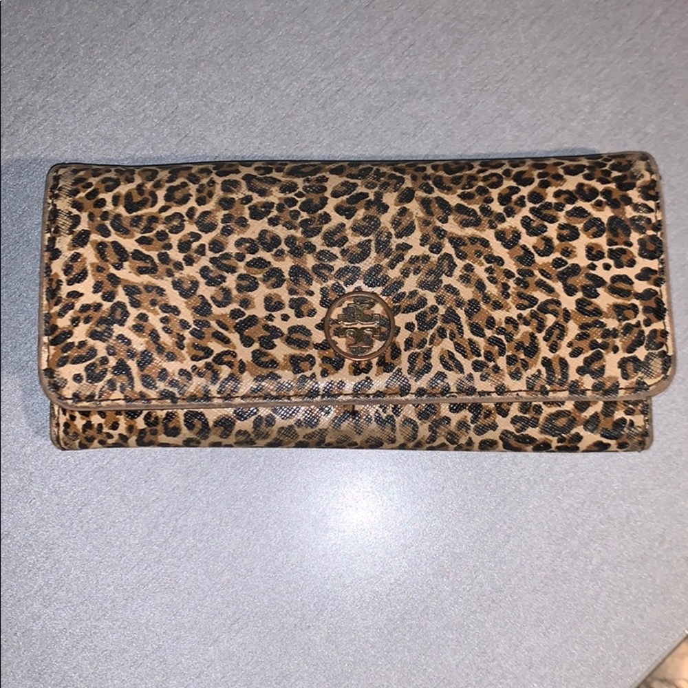 Tory Burch wallet